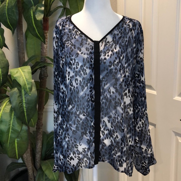 CAbi Tops - CAbi Leopard Print Blouse